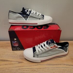 NFL Womens Glitter Low Top Canvas Shoes - Silver and White